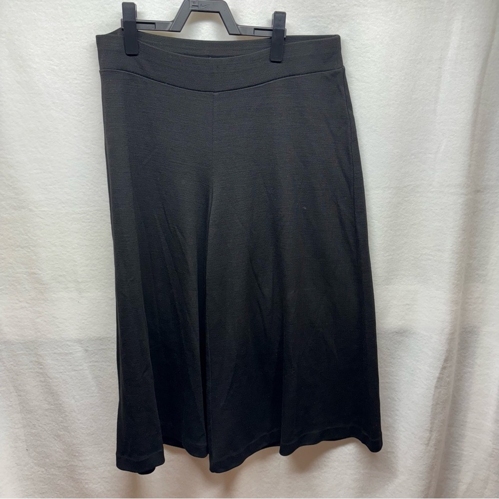 Ann Taylor's Women's Capri Pants, Size M Super Cute Casual/Dressy Fall Pants